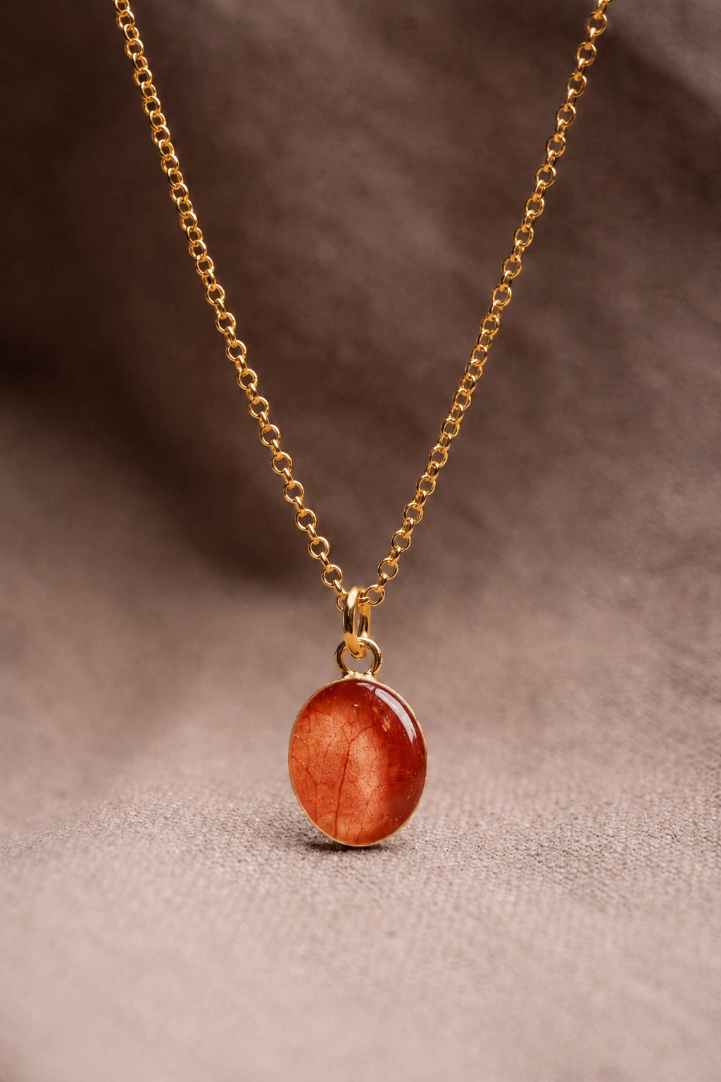 Bougainvillea Oval Necklace Gold