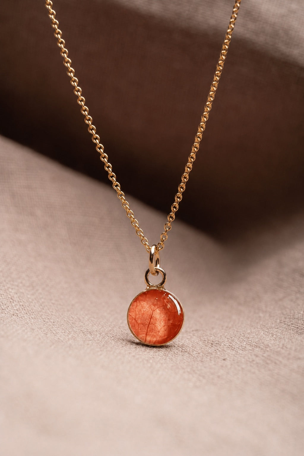 Bougainvillea Round Necklace Gold