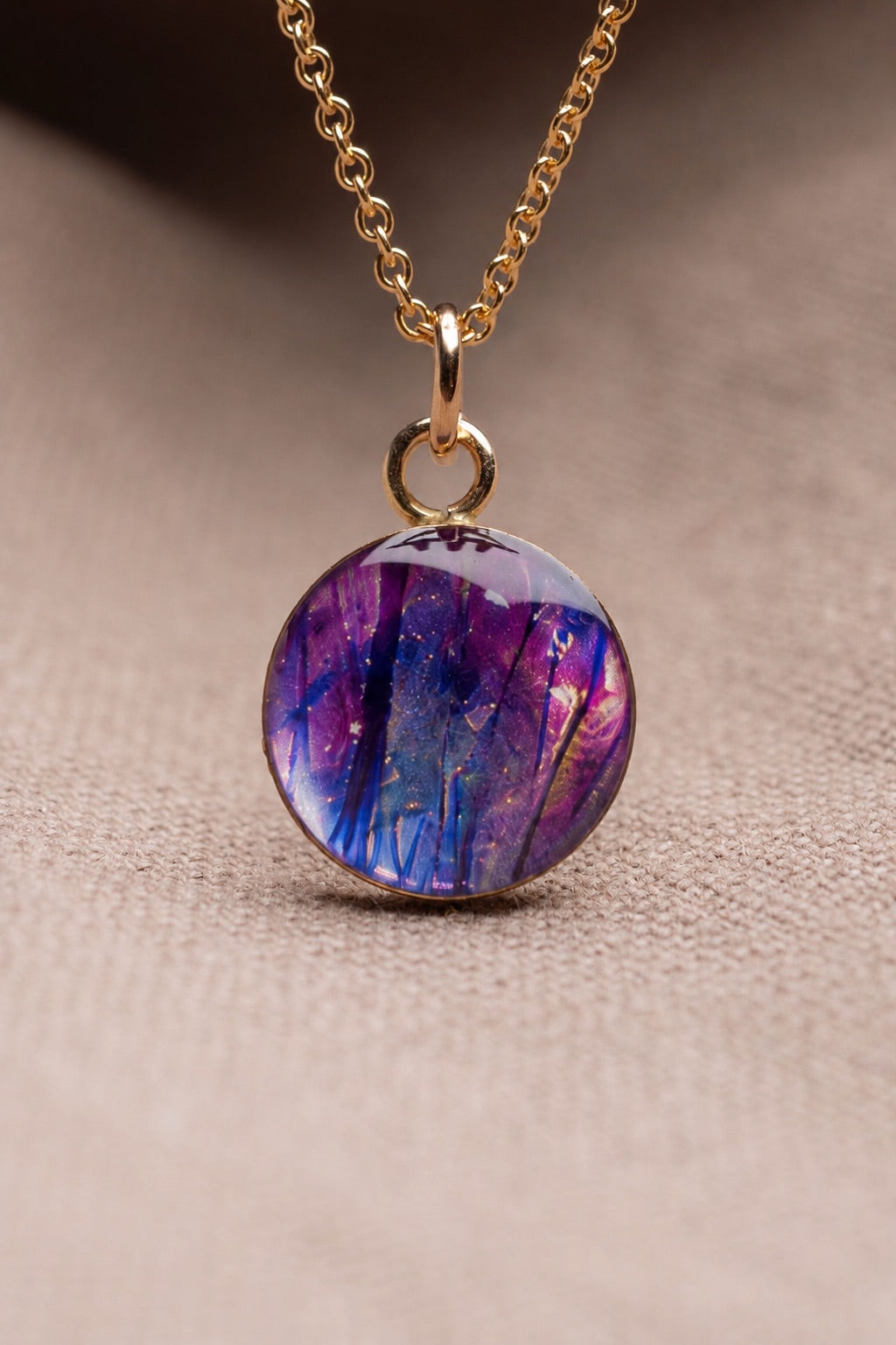 Crocus Round Necklace Gold