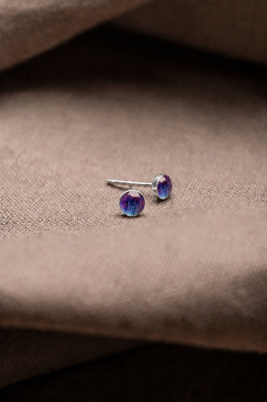 Crocus Stud Earrings Silver