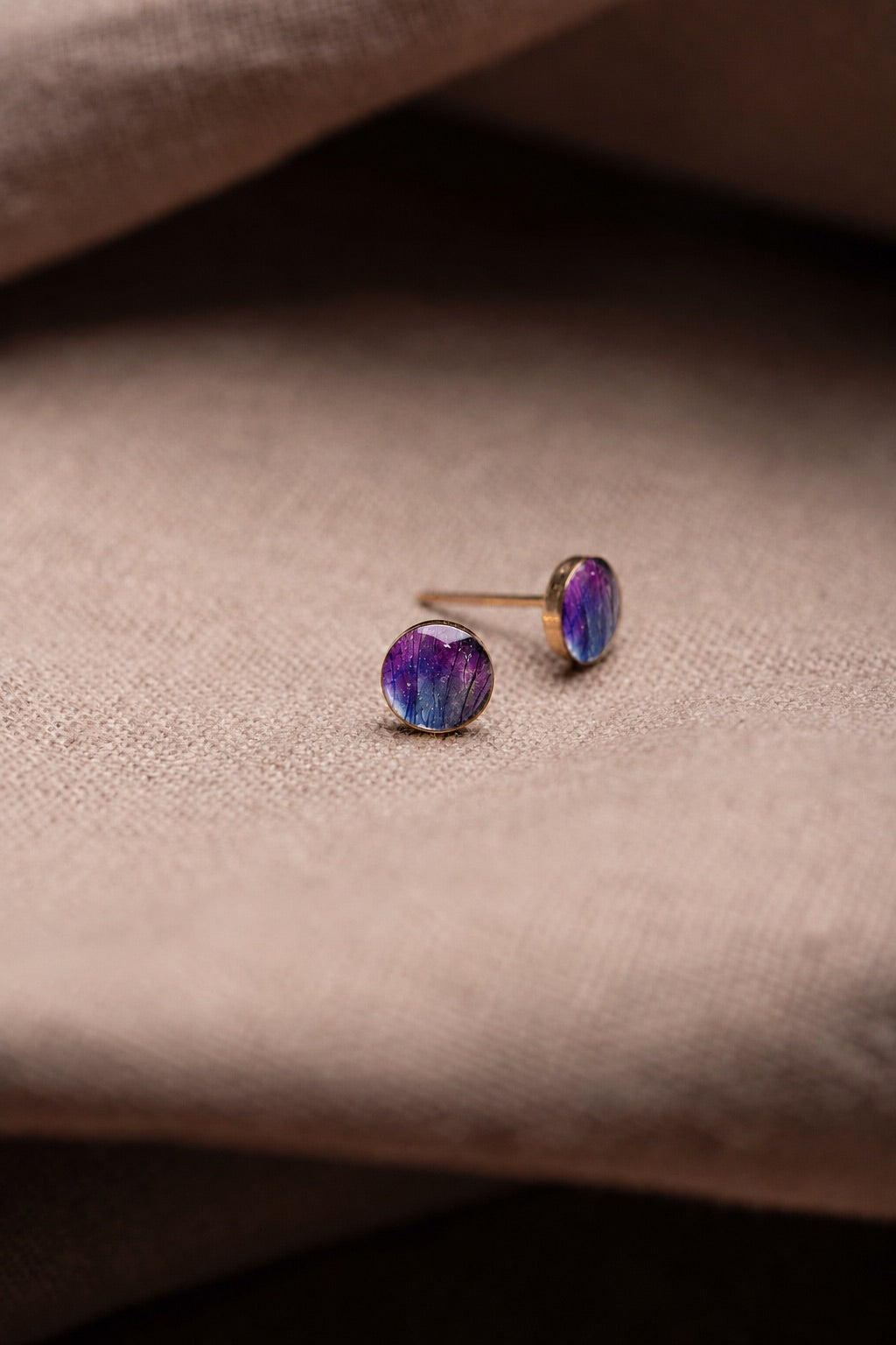 Crocus Stud Earrings Gold