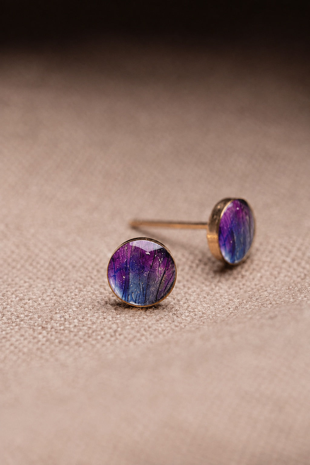 Crocus Stud Earrings Gold