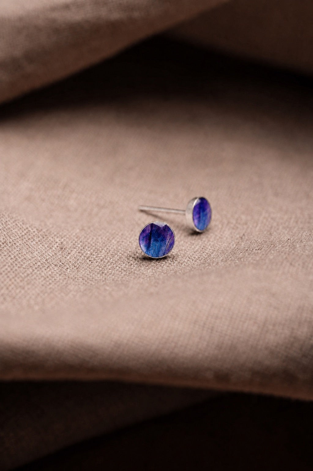 Crocus Stud Earrings Silver