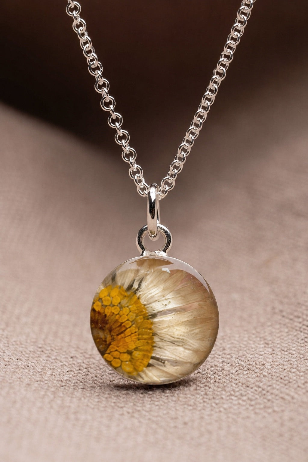 Daisy Round Necklace Silver