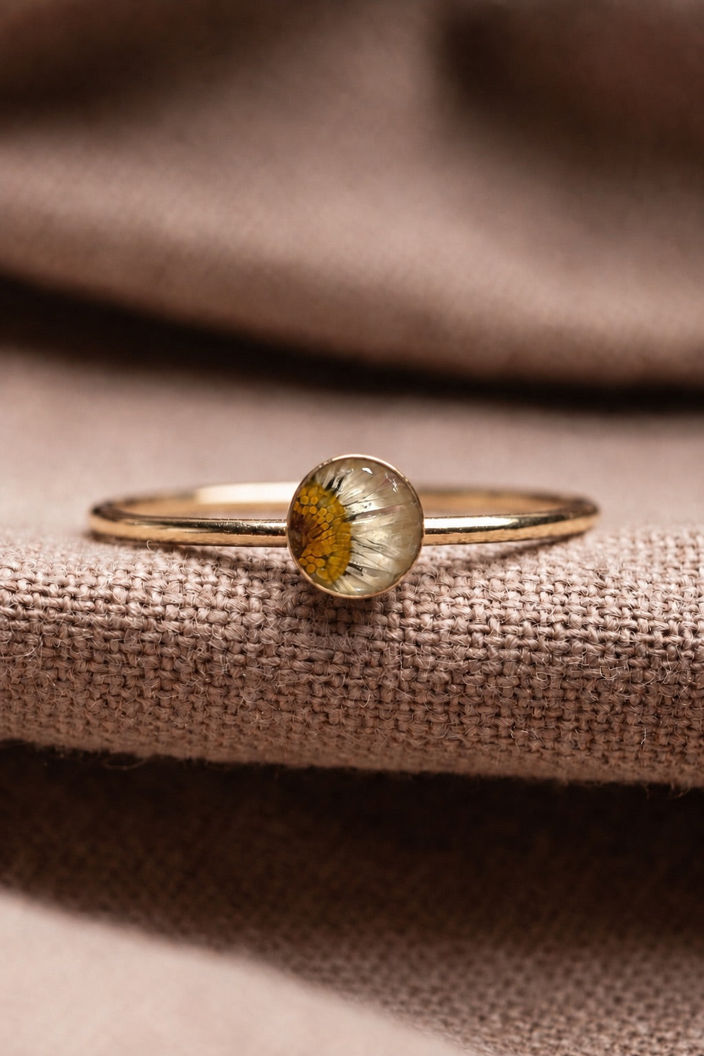 Daisy Round Stacking Ring Gold