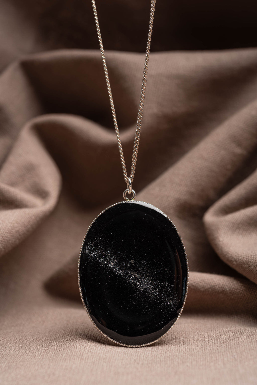 Drift Oval Necklace Silver