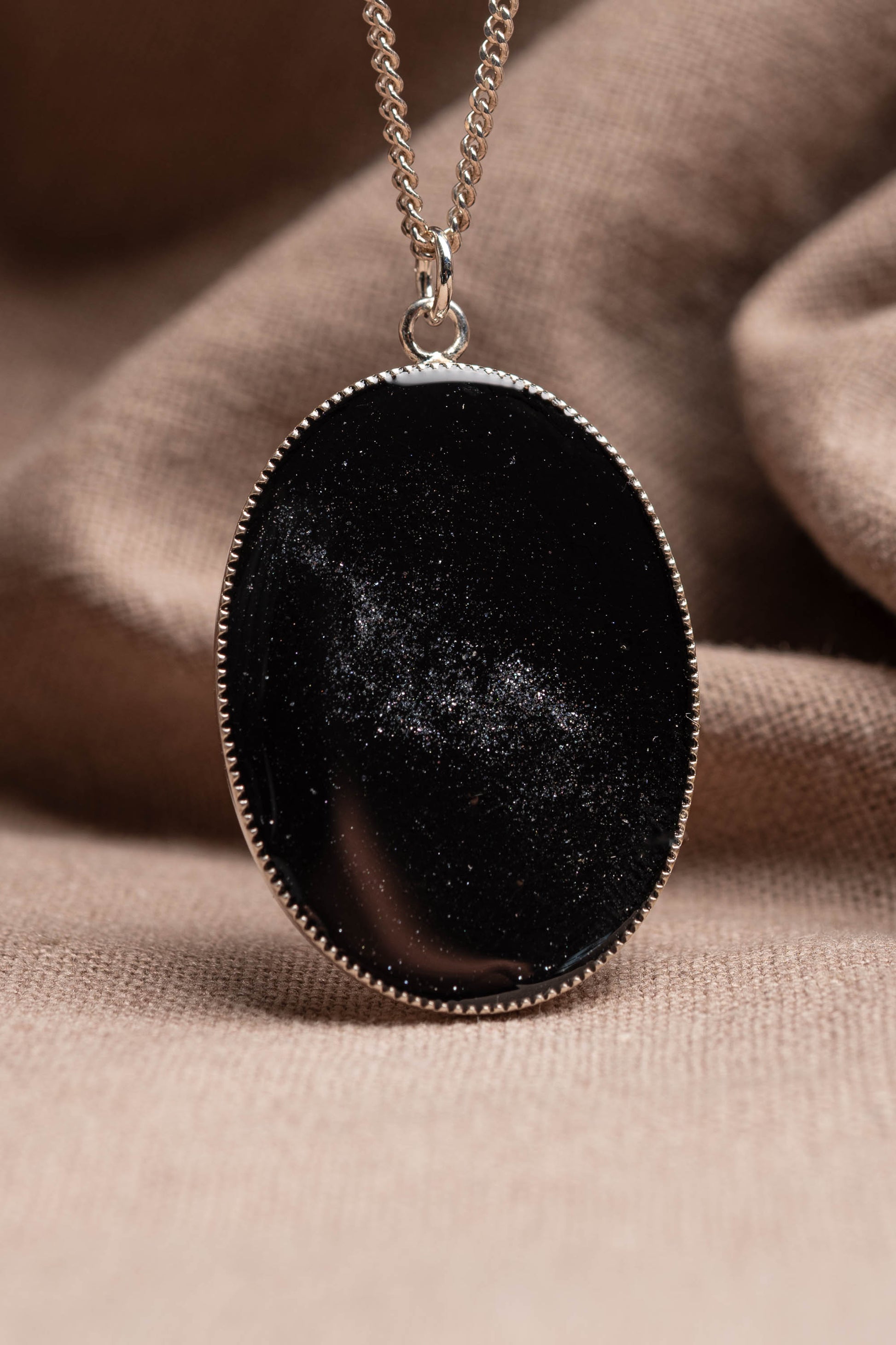Drift Oval Necklace Silver