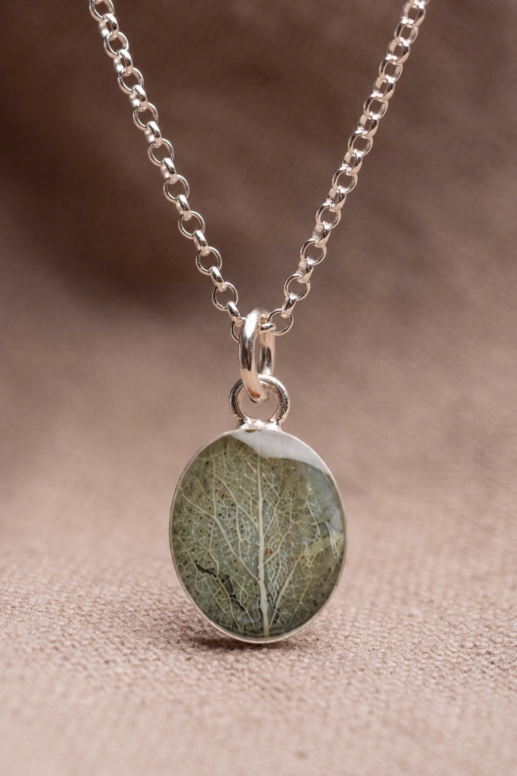 Eucalyptus Oval Necklace Silver
