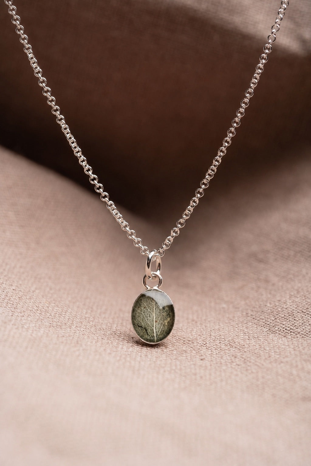 Eucalyptus Oval Necklace Silver
