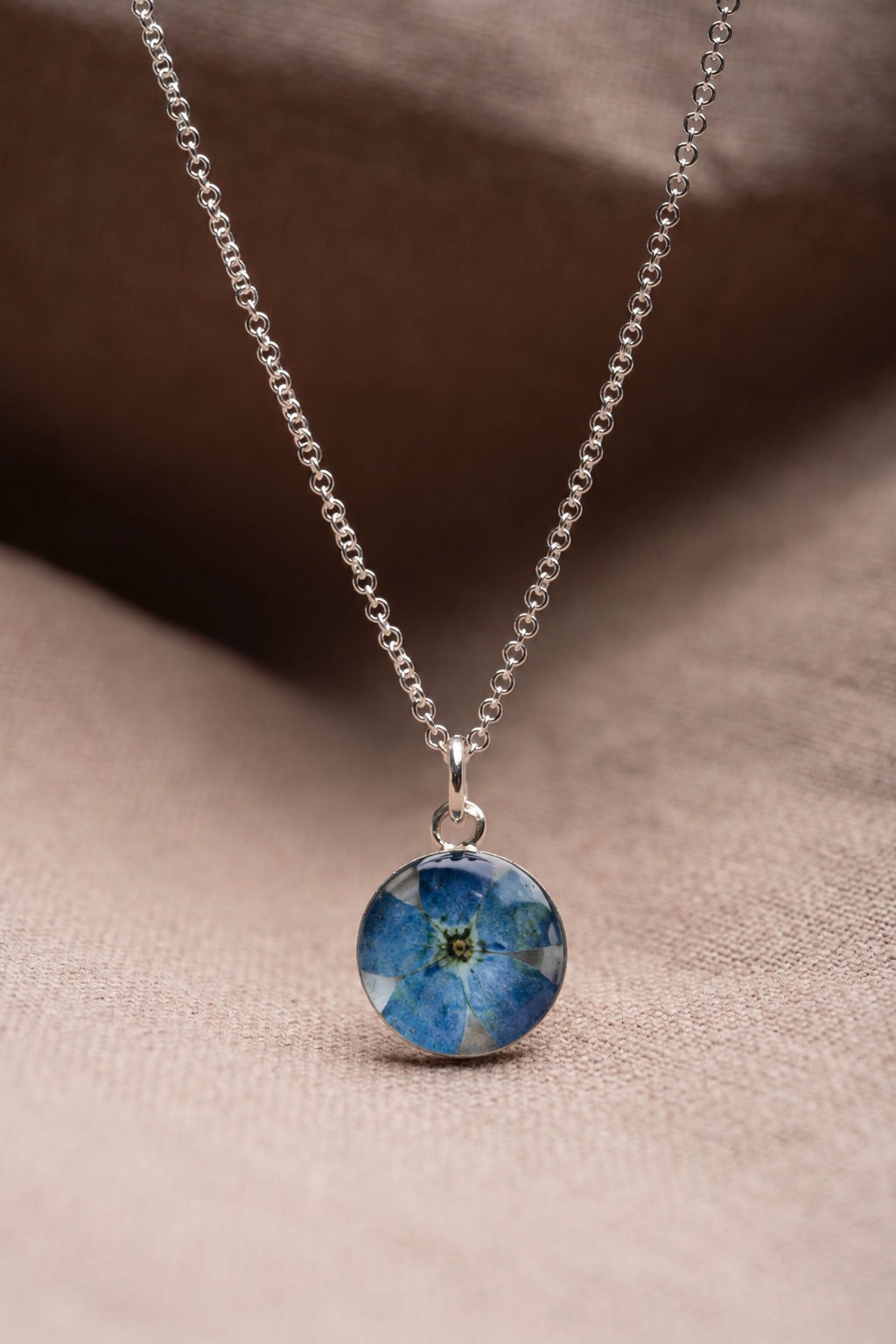 Forget Me Not Round Necklace Silver