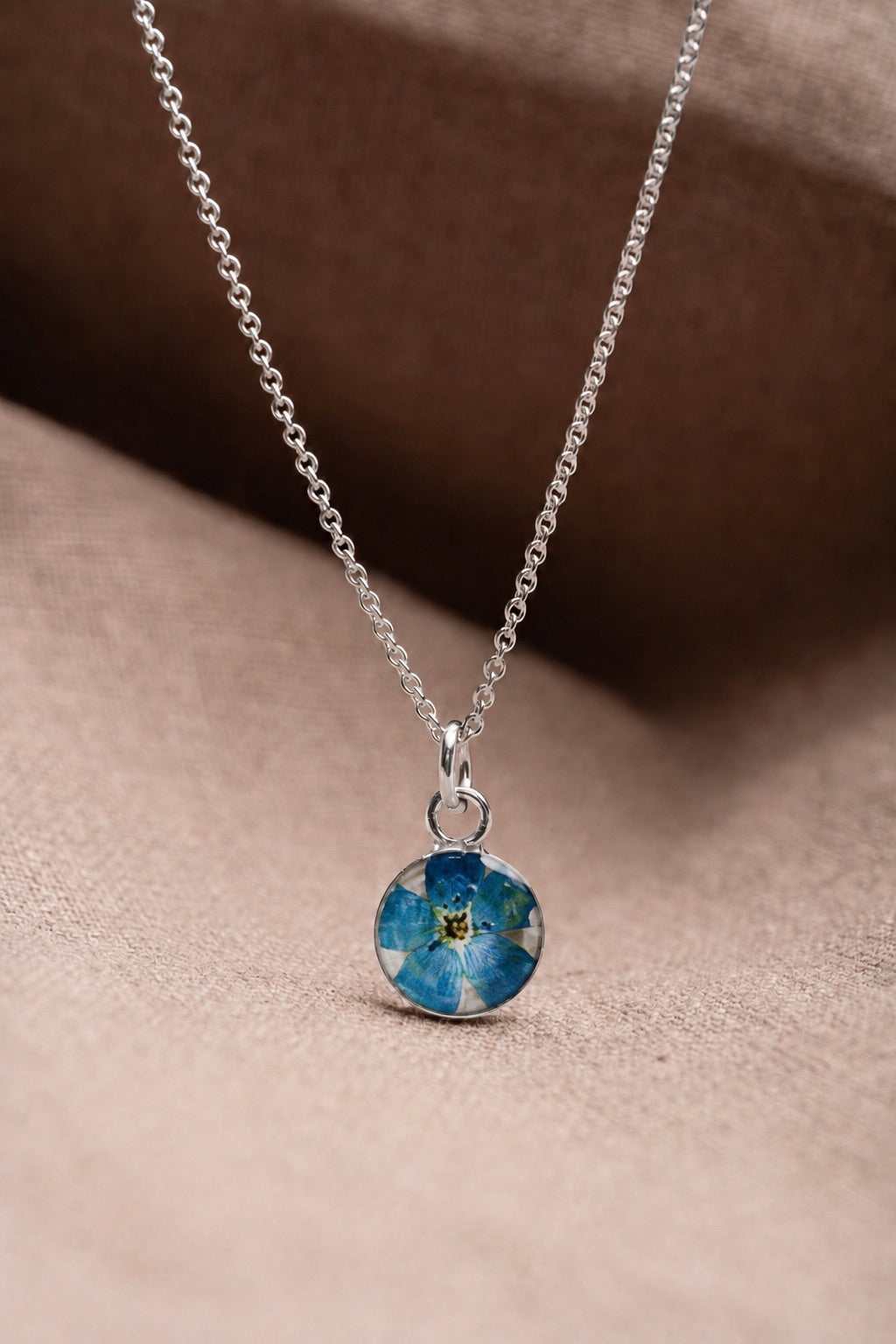 Forget Me Not Round Necklace Silver
