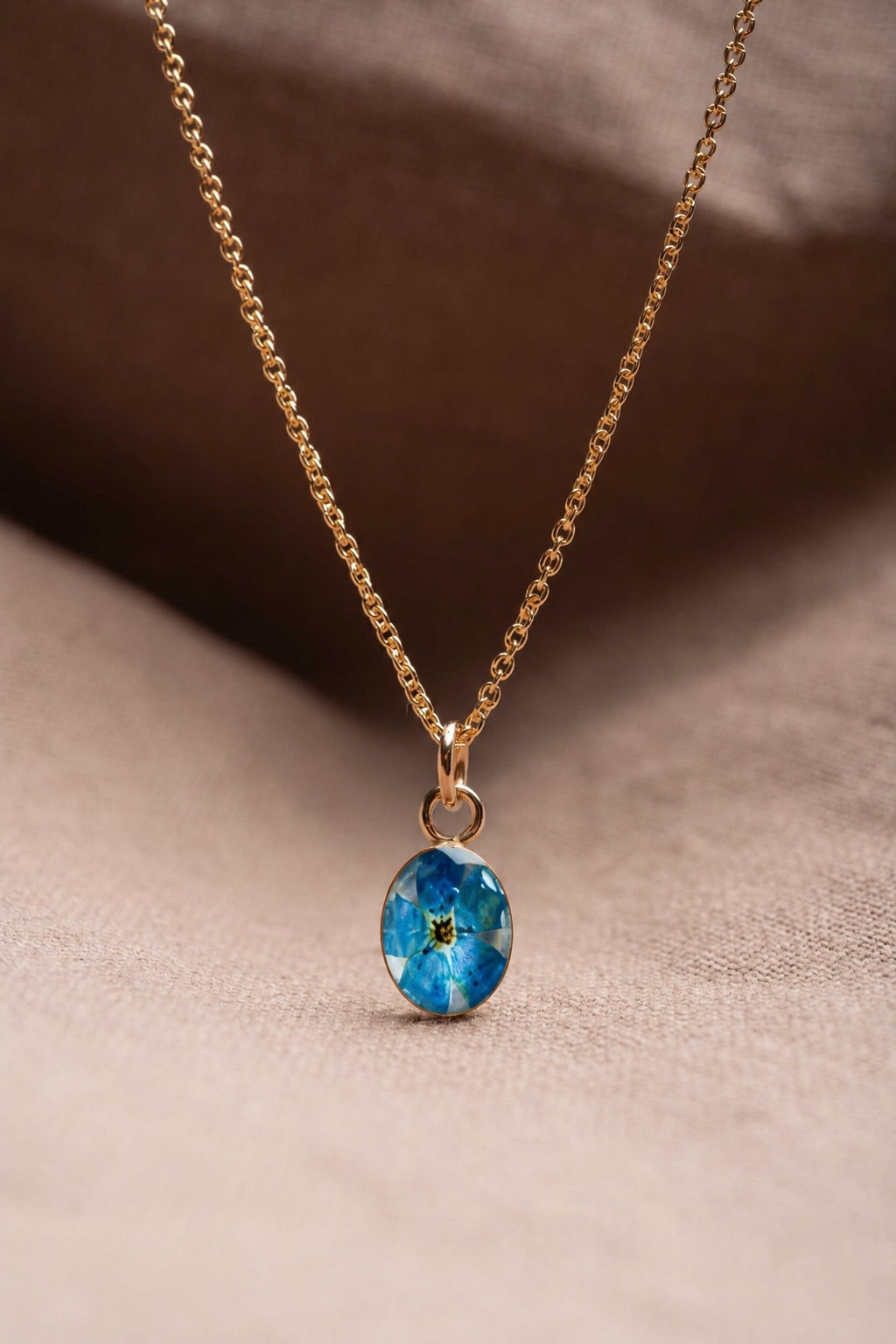 Forget Me Not Oval Necklace Gold