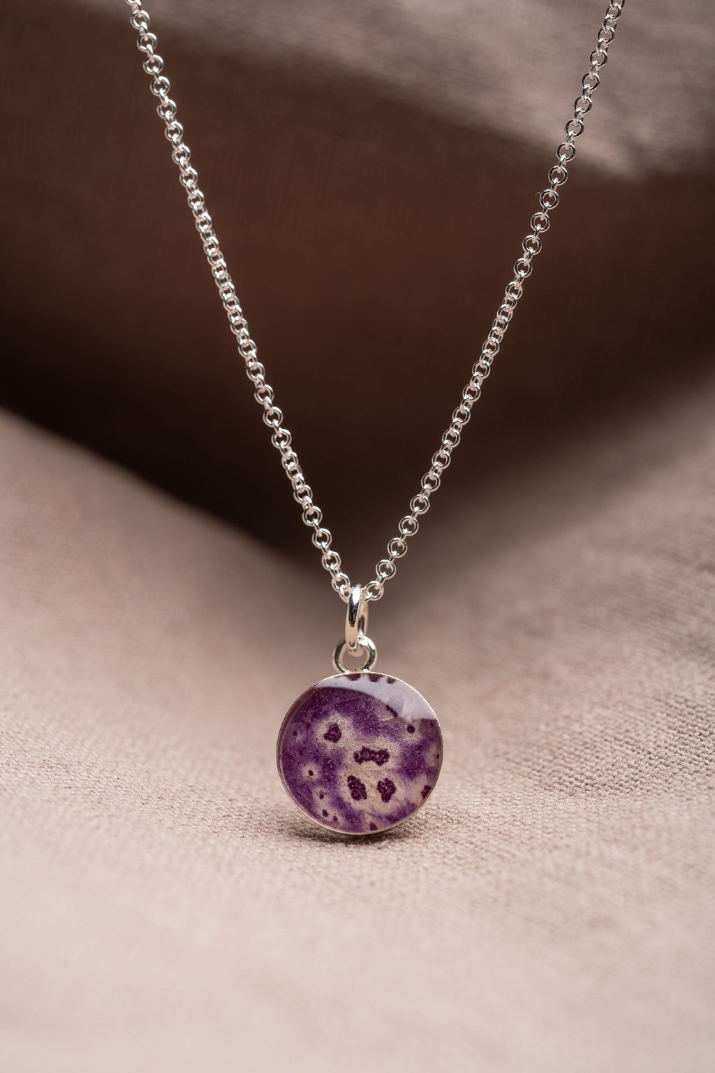 Foxglove Round Necklace Silver