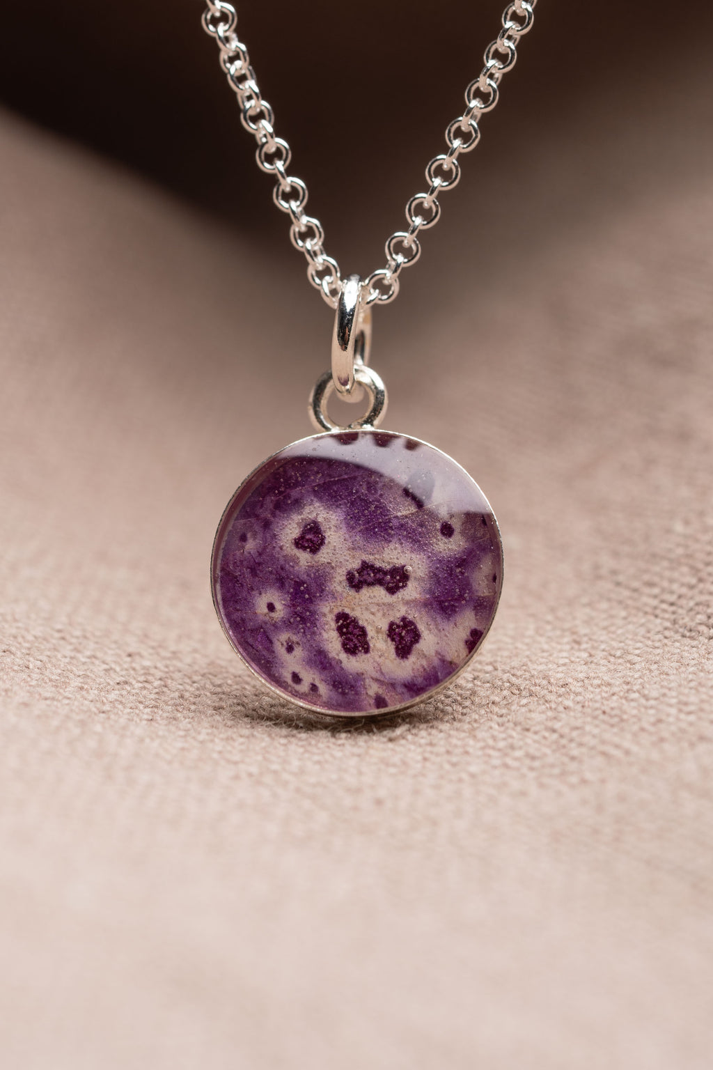 Foxglove Round Necklace Silver