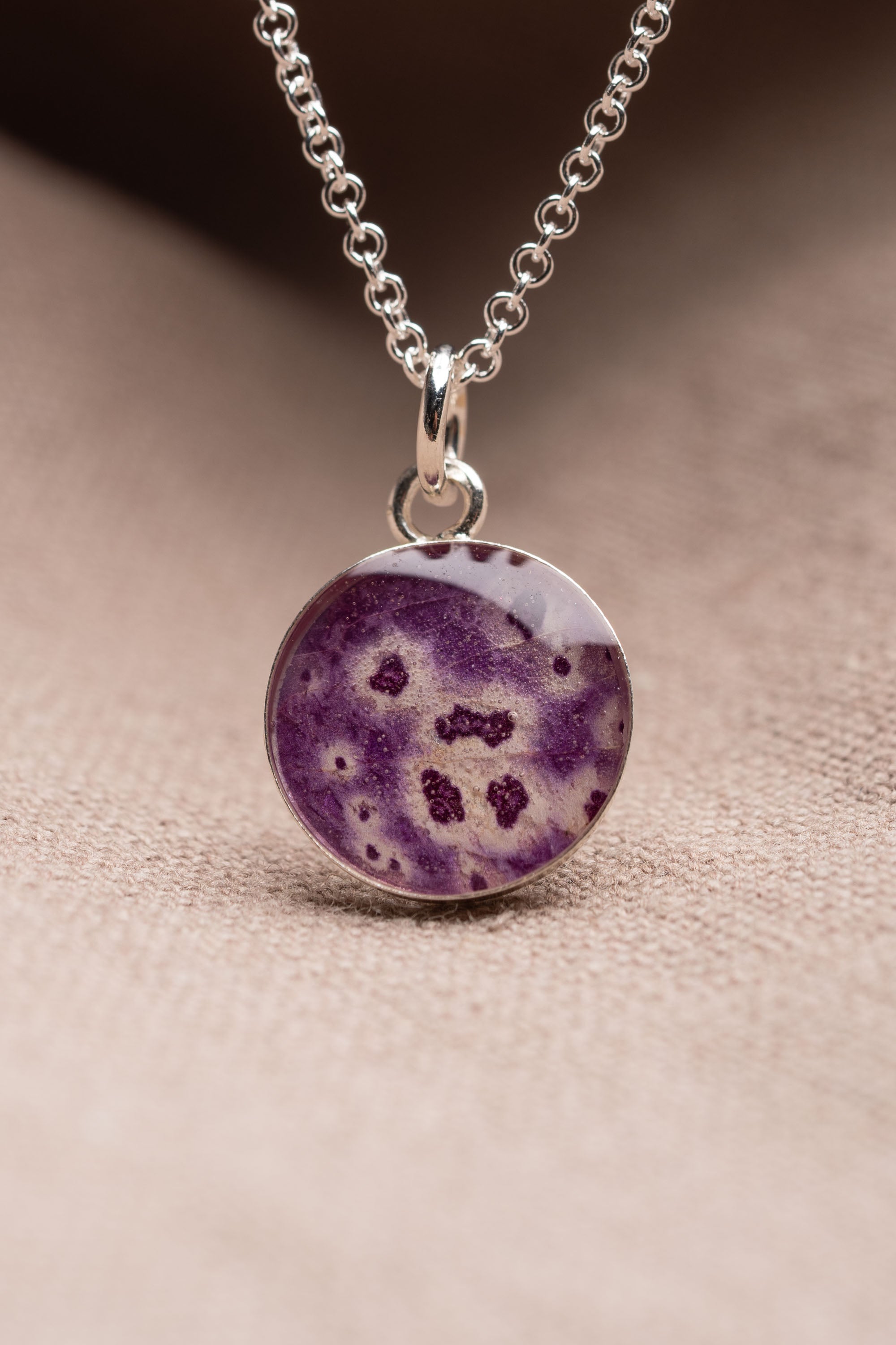 Foxglove Round Necklace Silver
