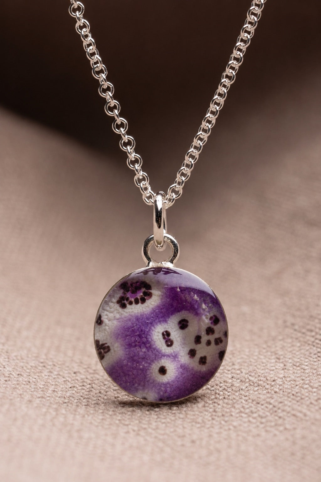 Foxglove Round Necklace Silver