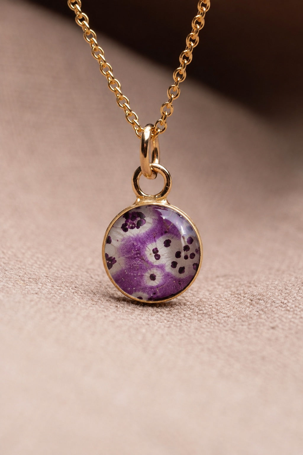 Foxglove Round Necklace Gold
