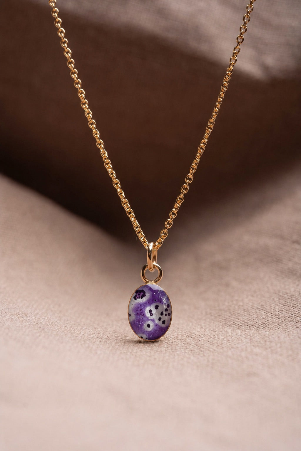 Foxglove Oval Necklace Gold
