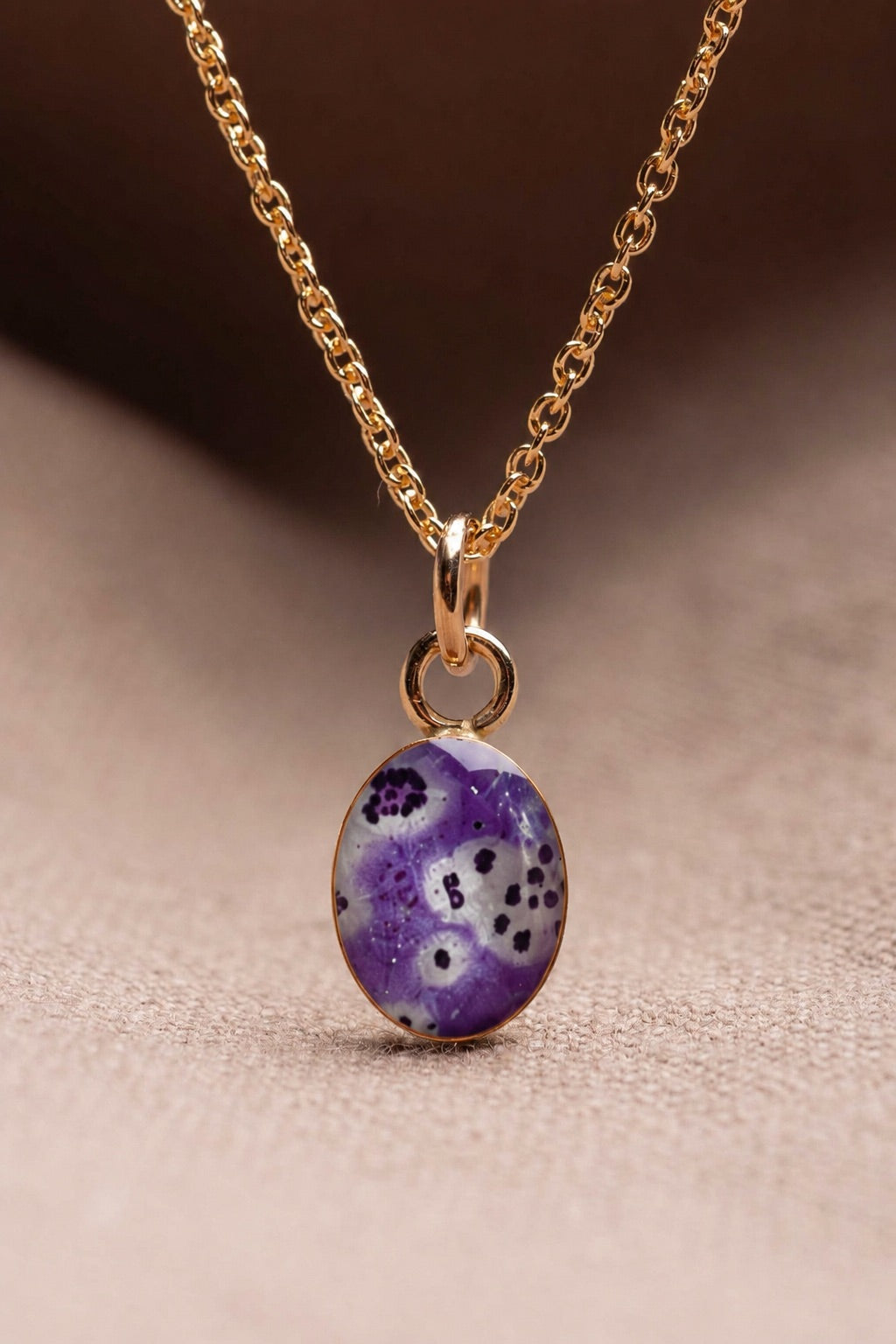 Foxglove Oval Necklace Gold
