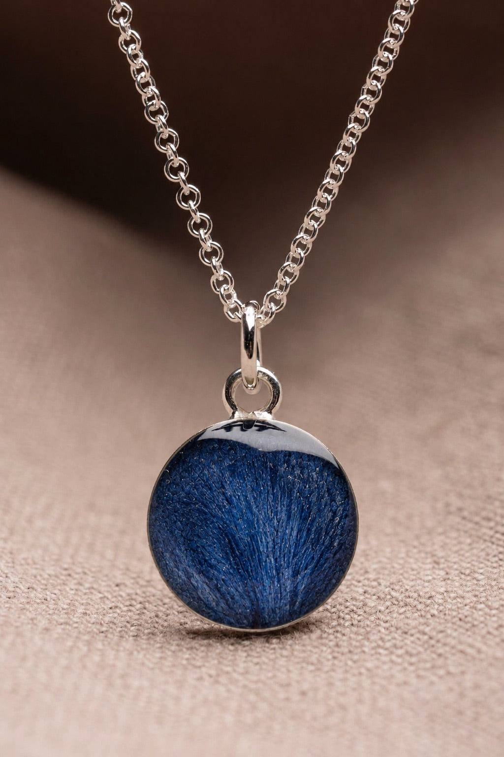Hydrangea Round Necklace Silver