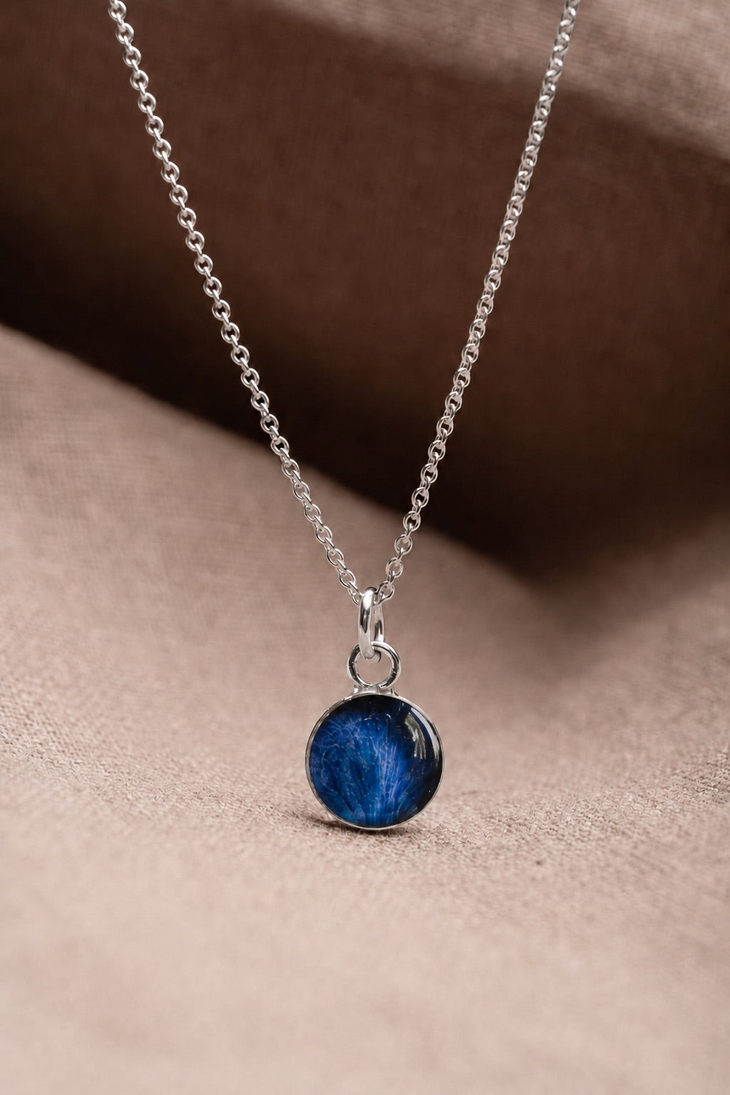 Hydrangea Round Necklace Silver