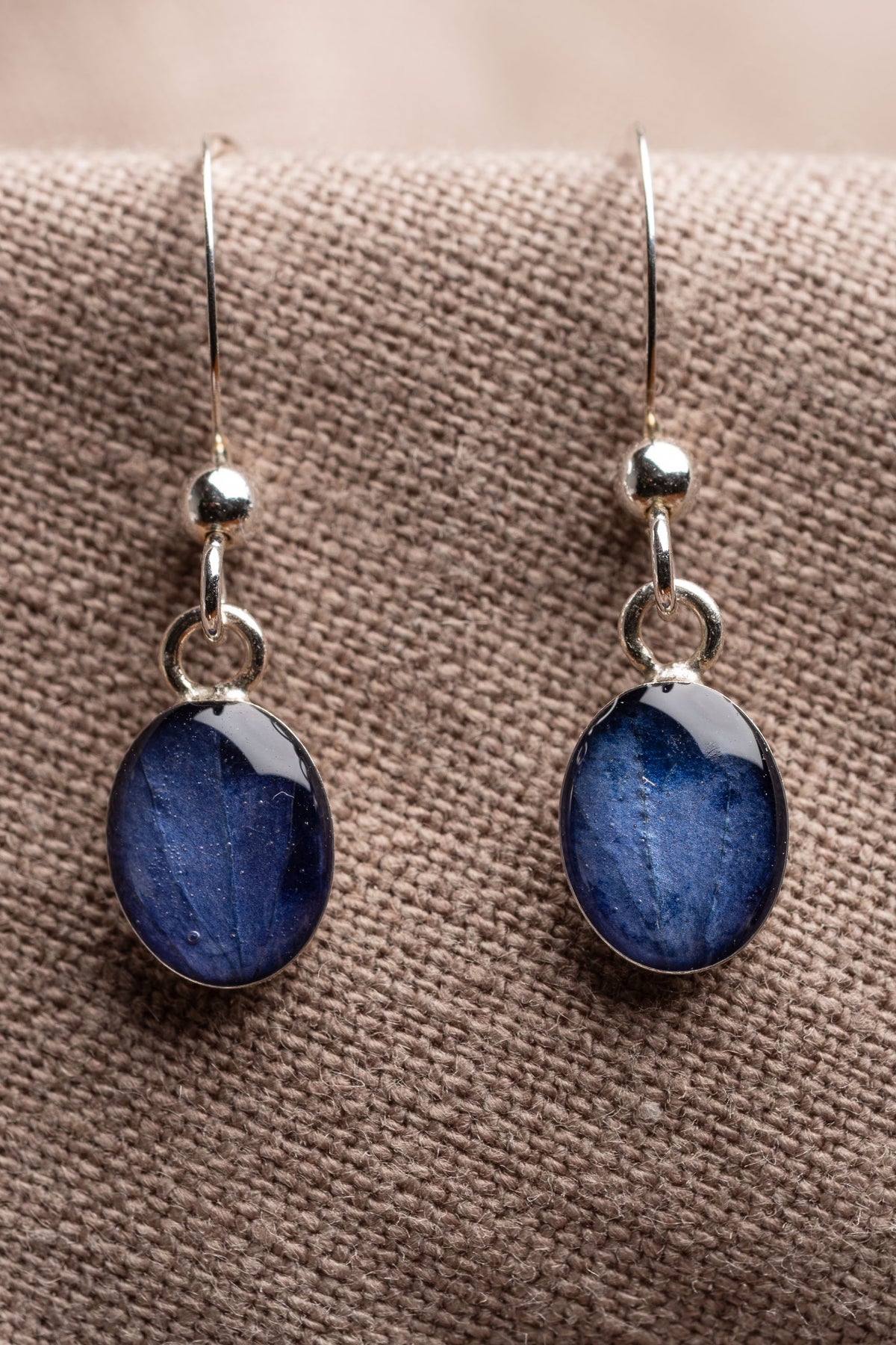 Hydrangea Oval Earrings Silver