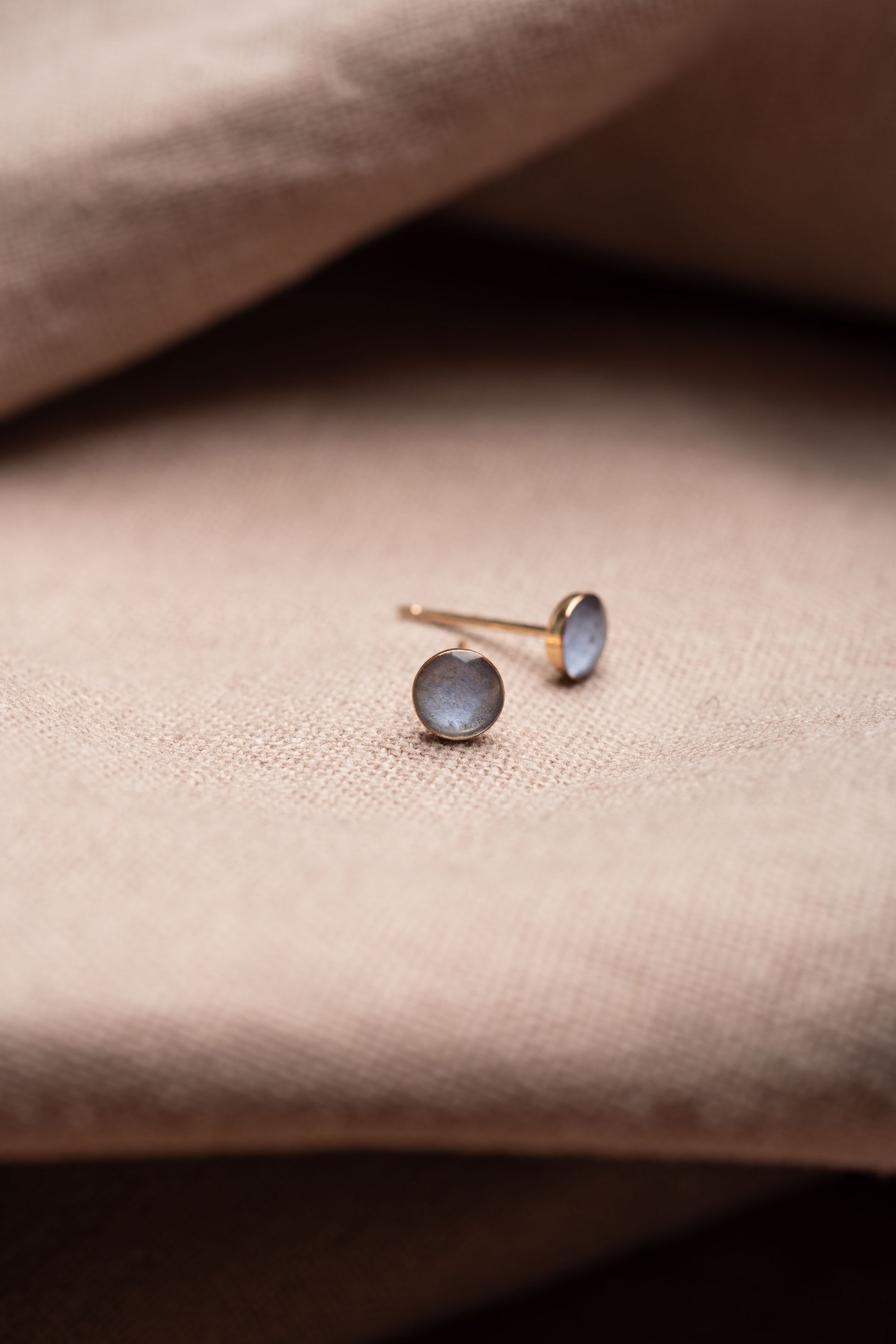 Hydrangea Stud Earrings Gold