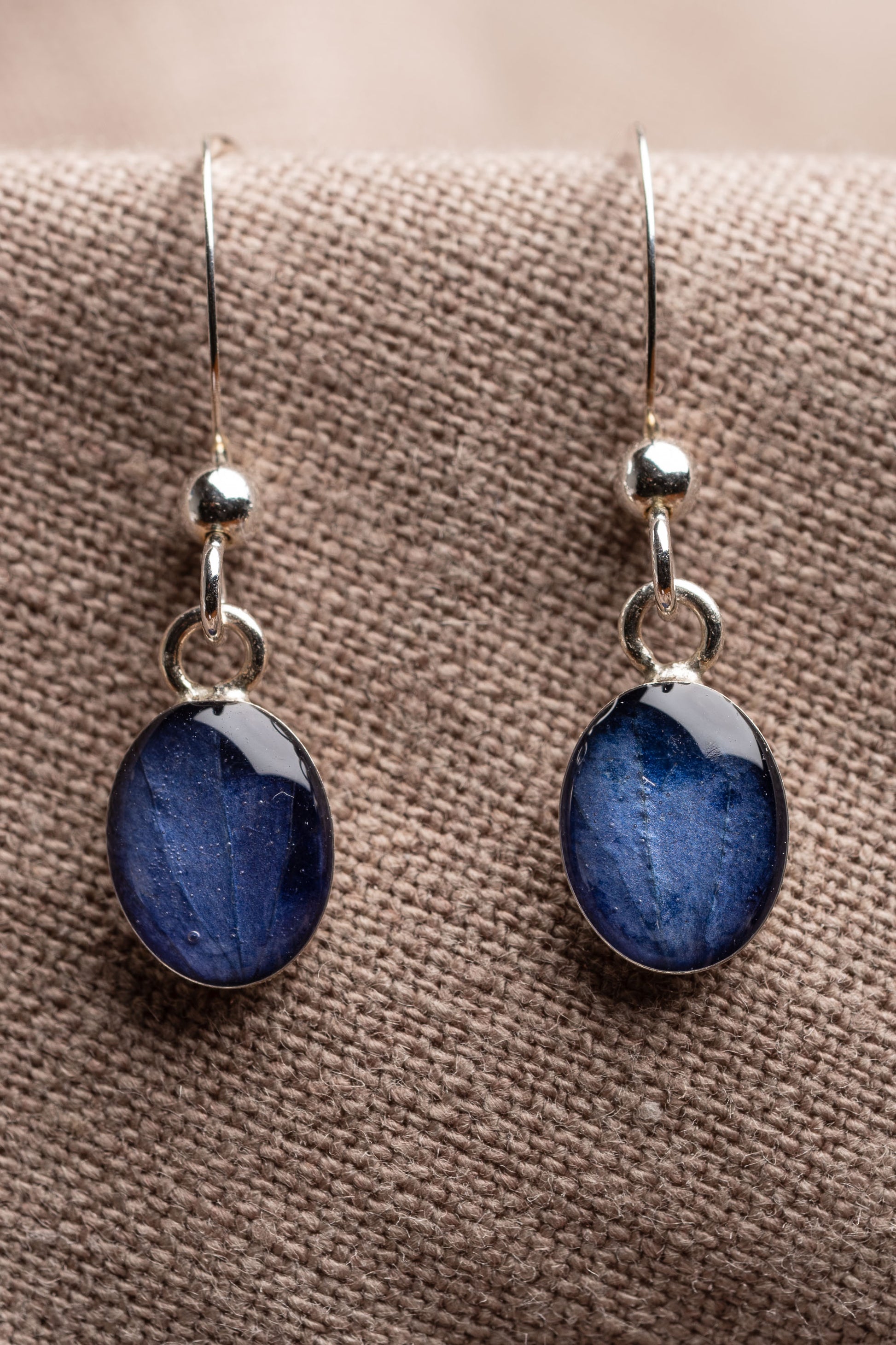 Hydrangea Oval Earrings Silver