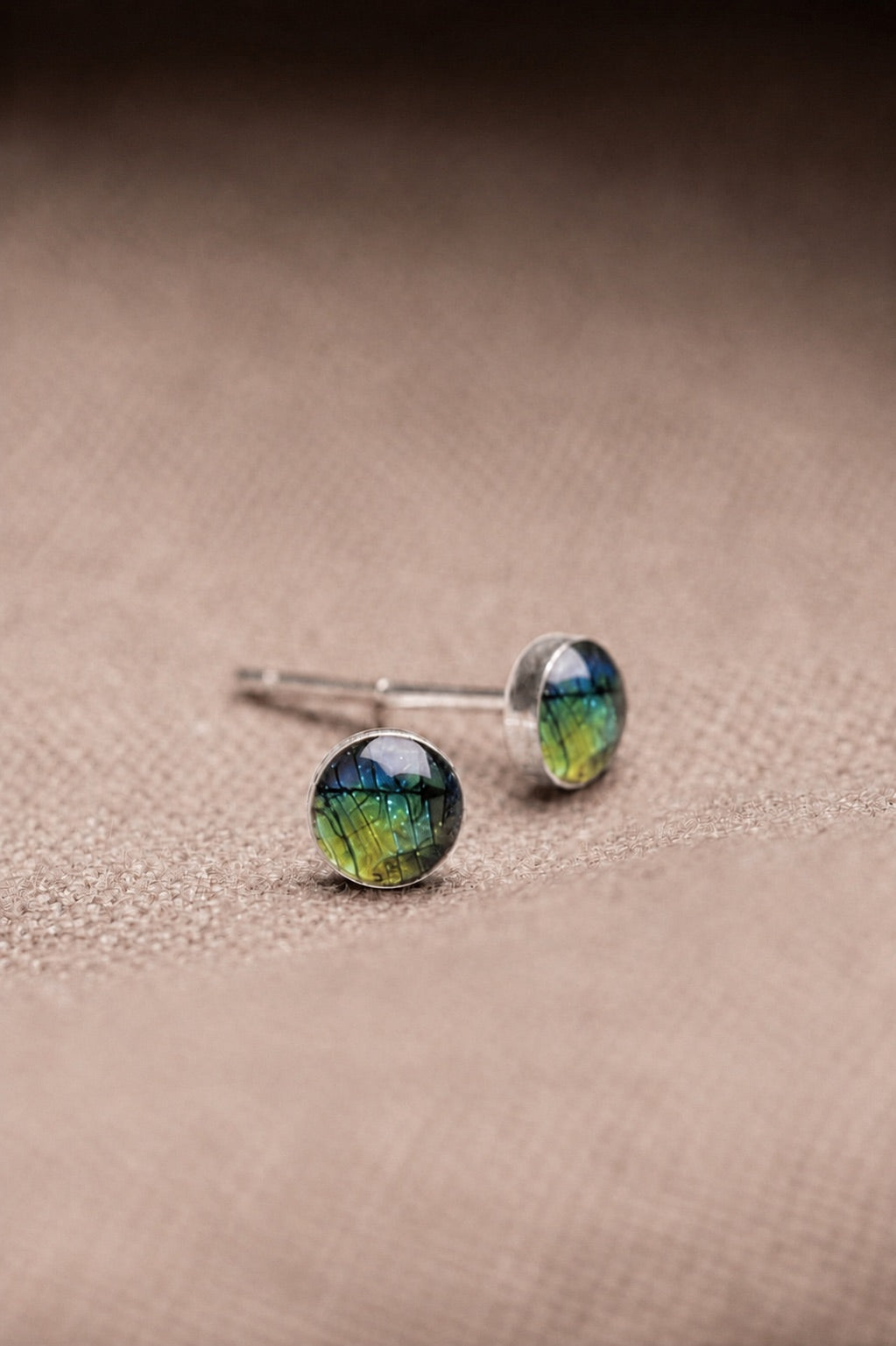 Iris Stud Earrings Silver