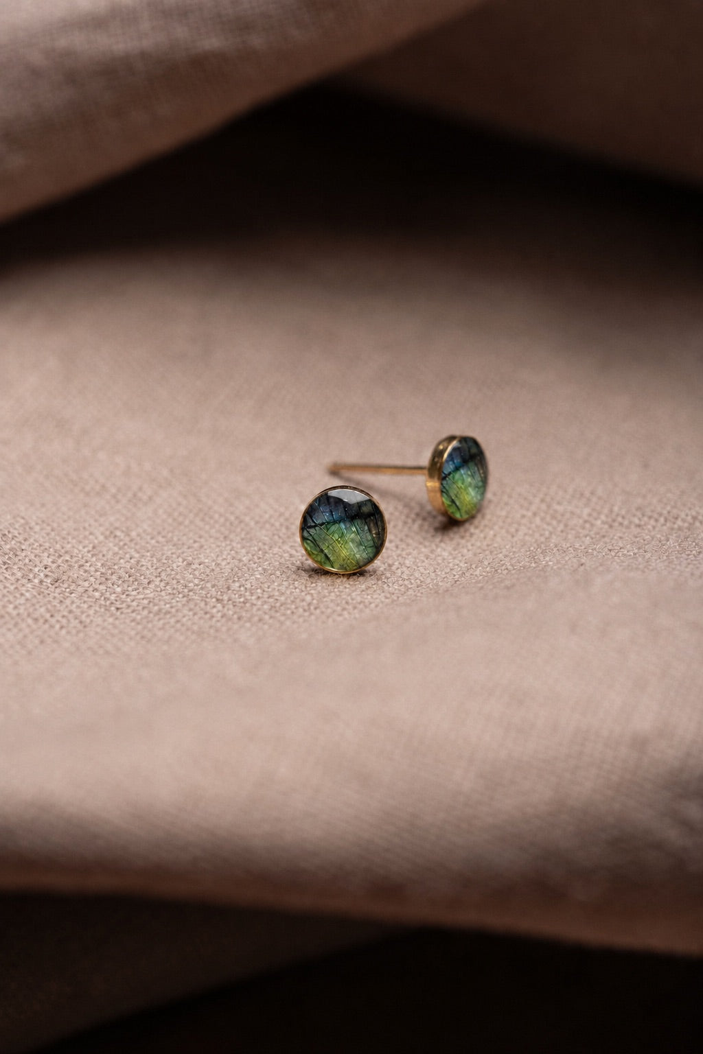 Iris Stud Earrings Gold