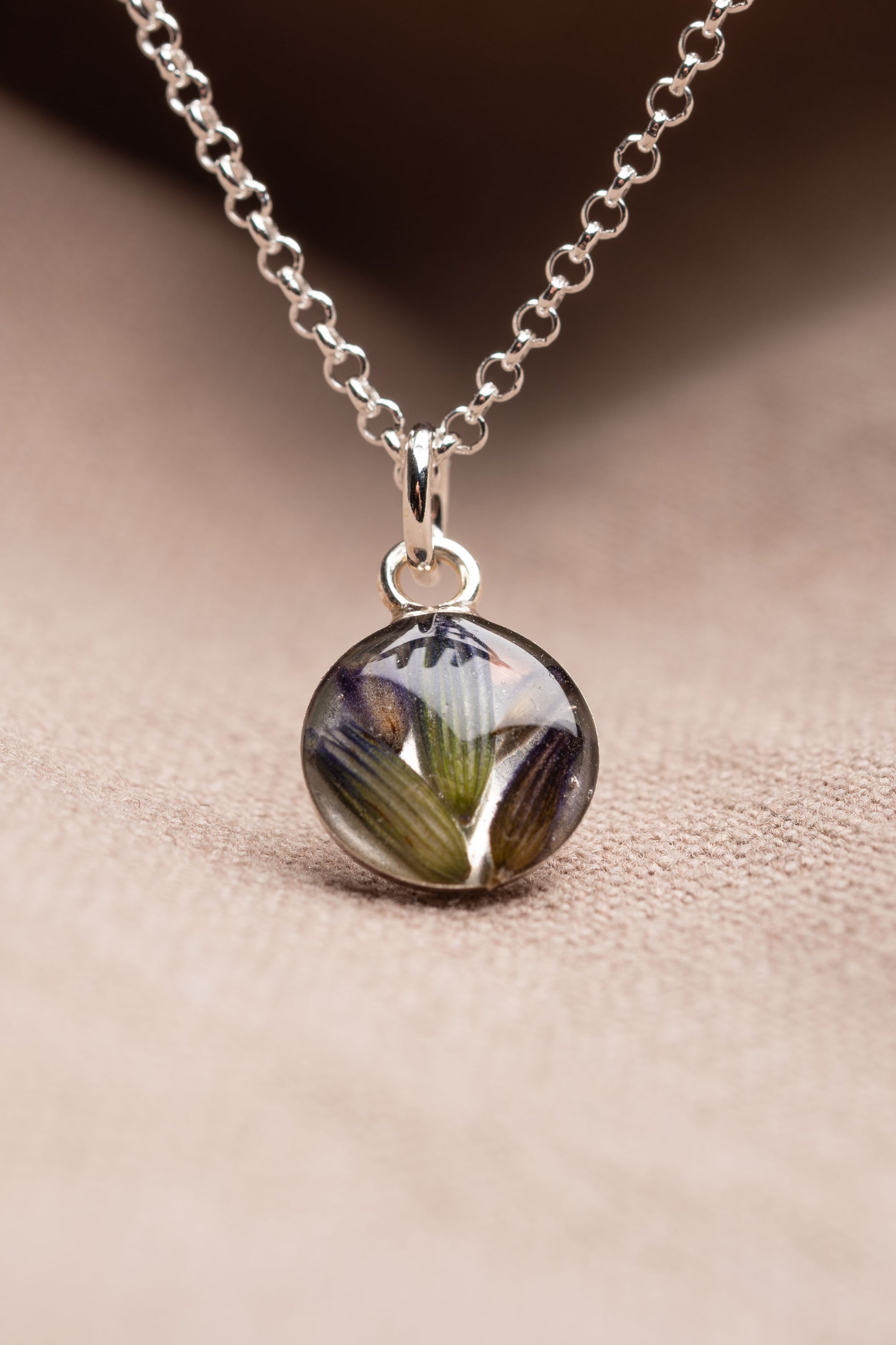 Lavender Round Necklace Silver