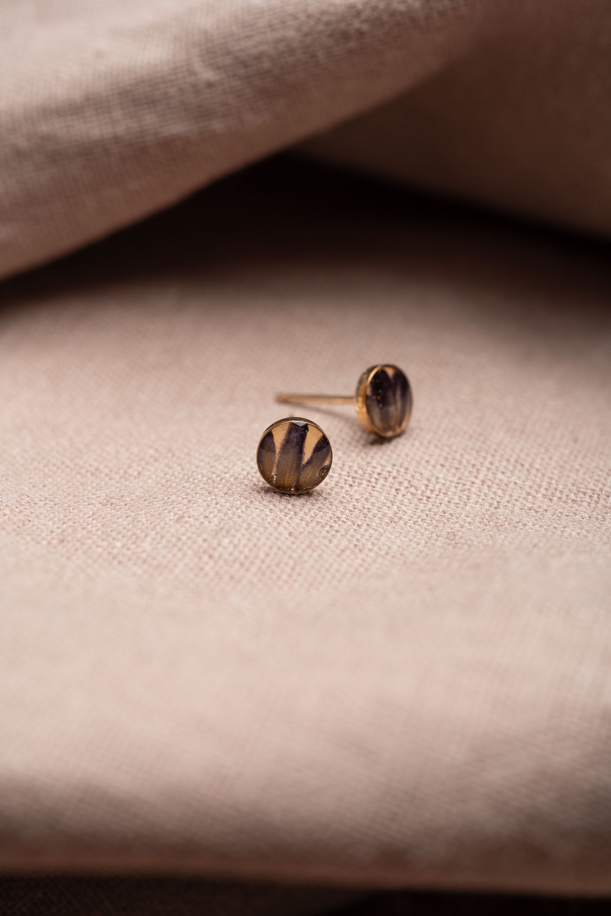 Lavender Stud Earrings Gold