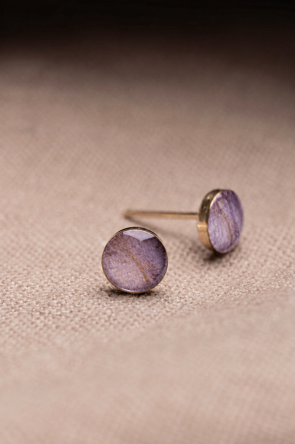 Lilac Stud Earrings Gold