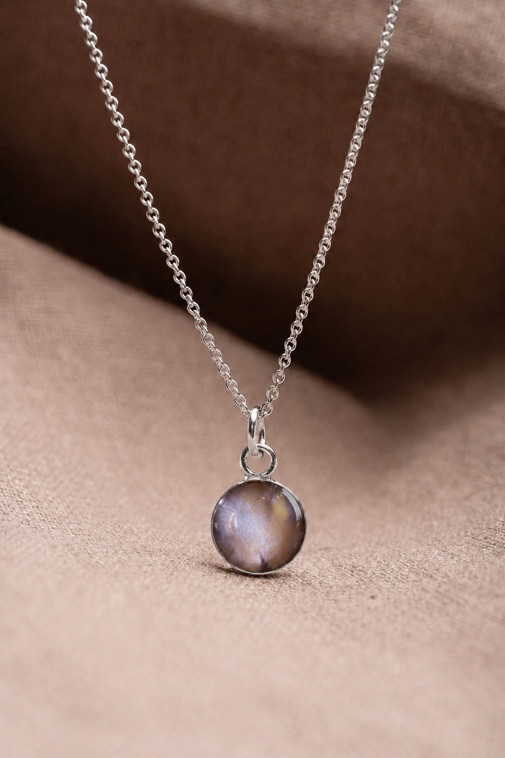 Lilac Round Necklace Silver