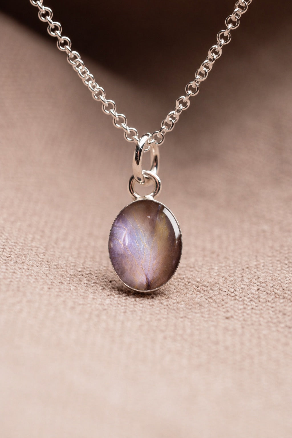 Lilac Oval Necklace Silver