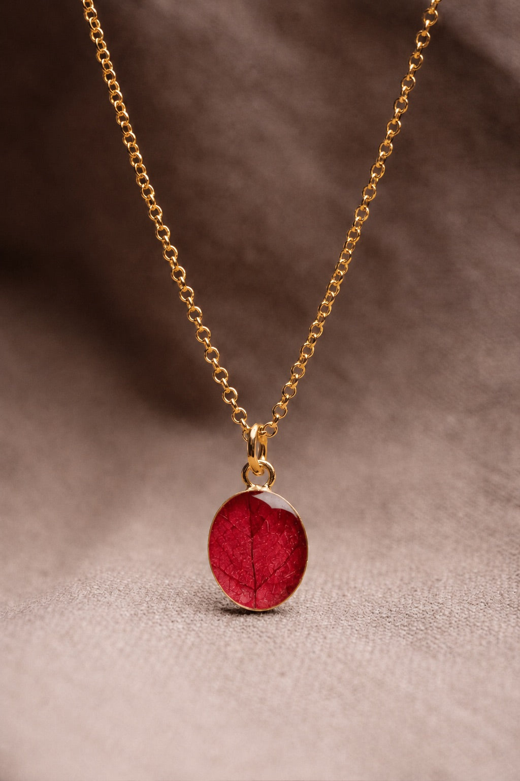 Bougainvillea Oval Necklace Gold