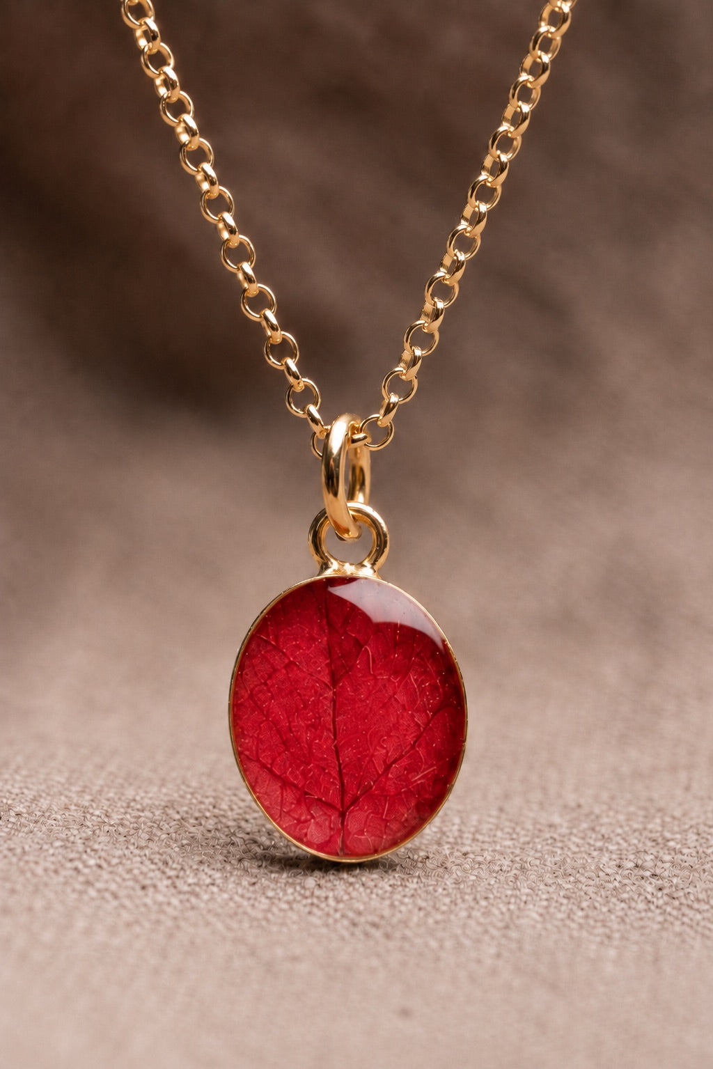 Bougainvillea Oval Necklace Gold