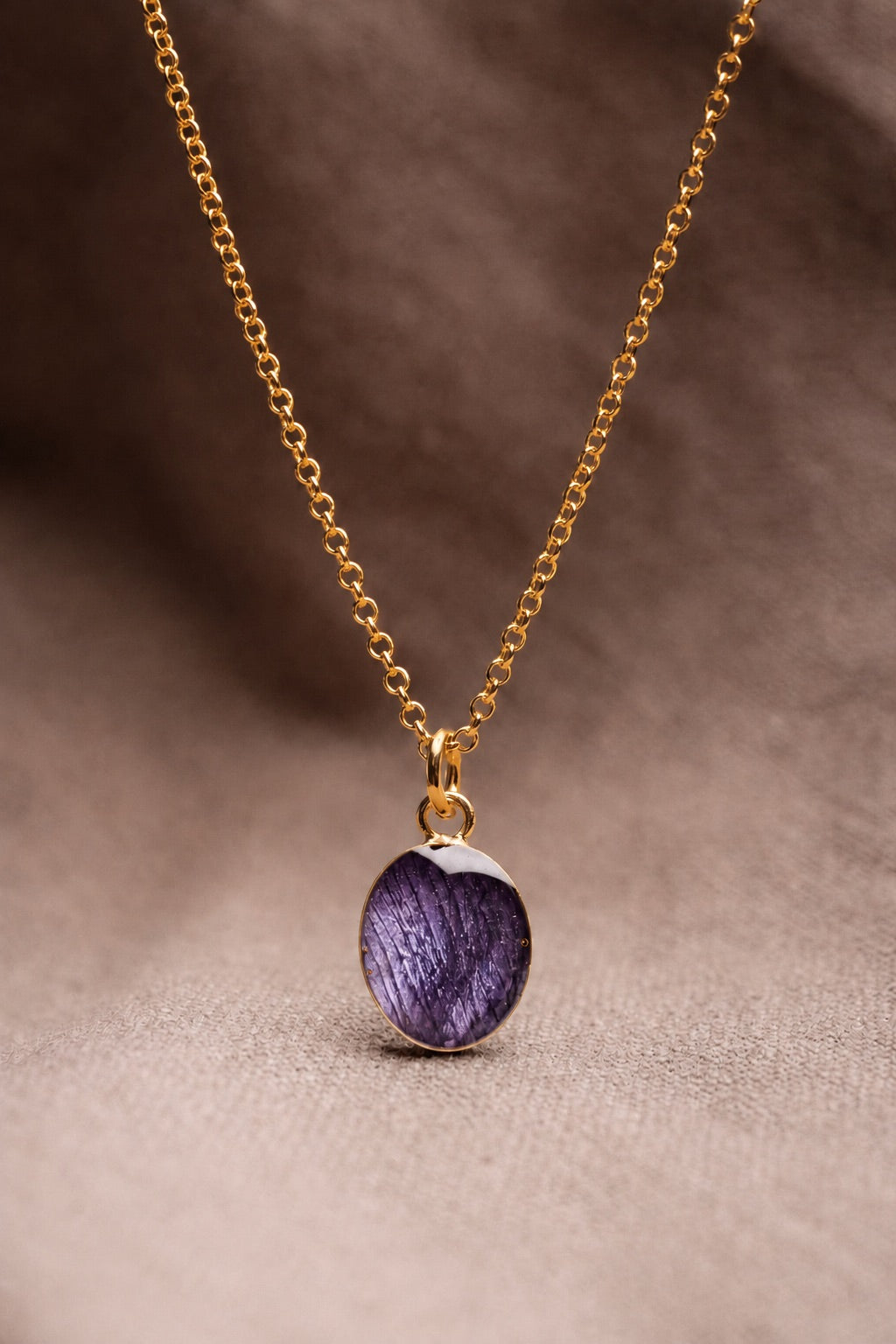 Tulip Oval Necklace Gold