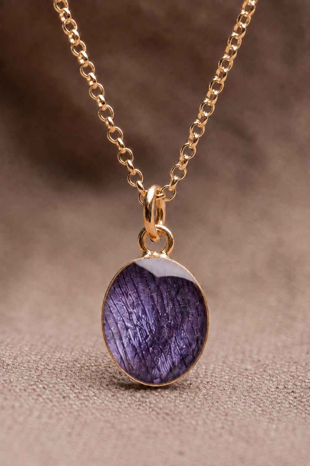 Tulip Oval Necklace Gold