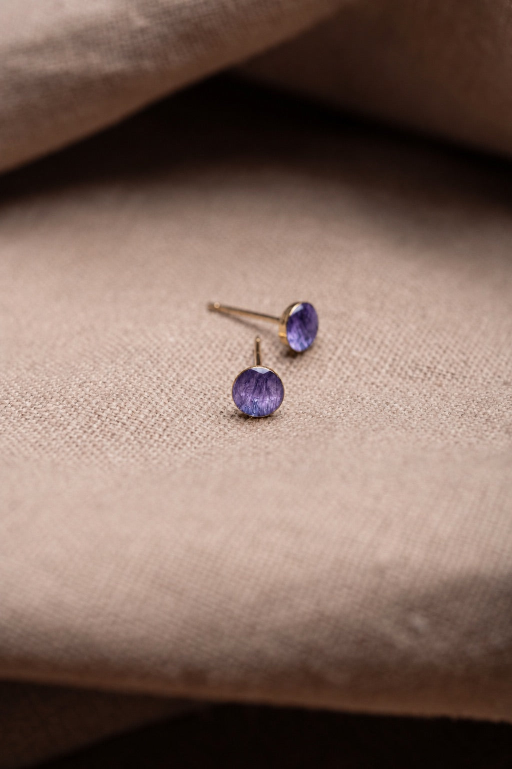 Tulip Stud Earrings Gold