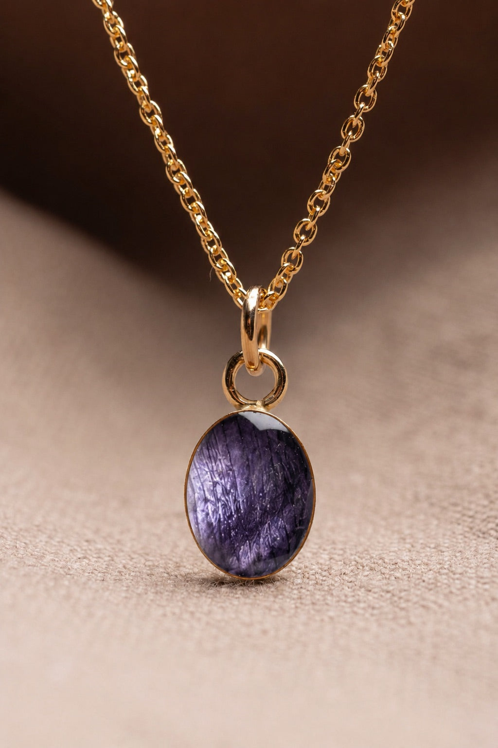 Tulip Oval Necklace Gold