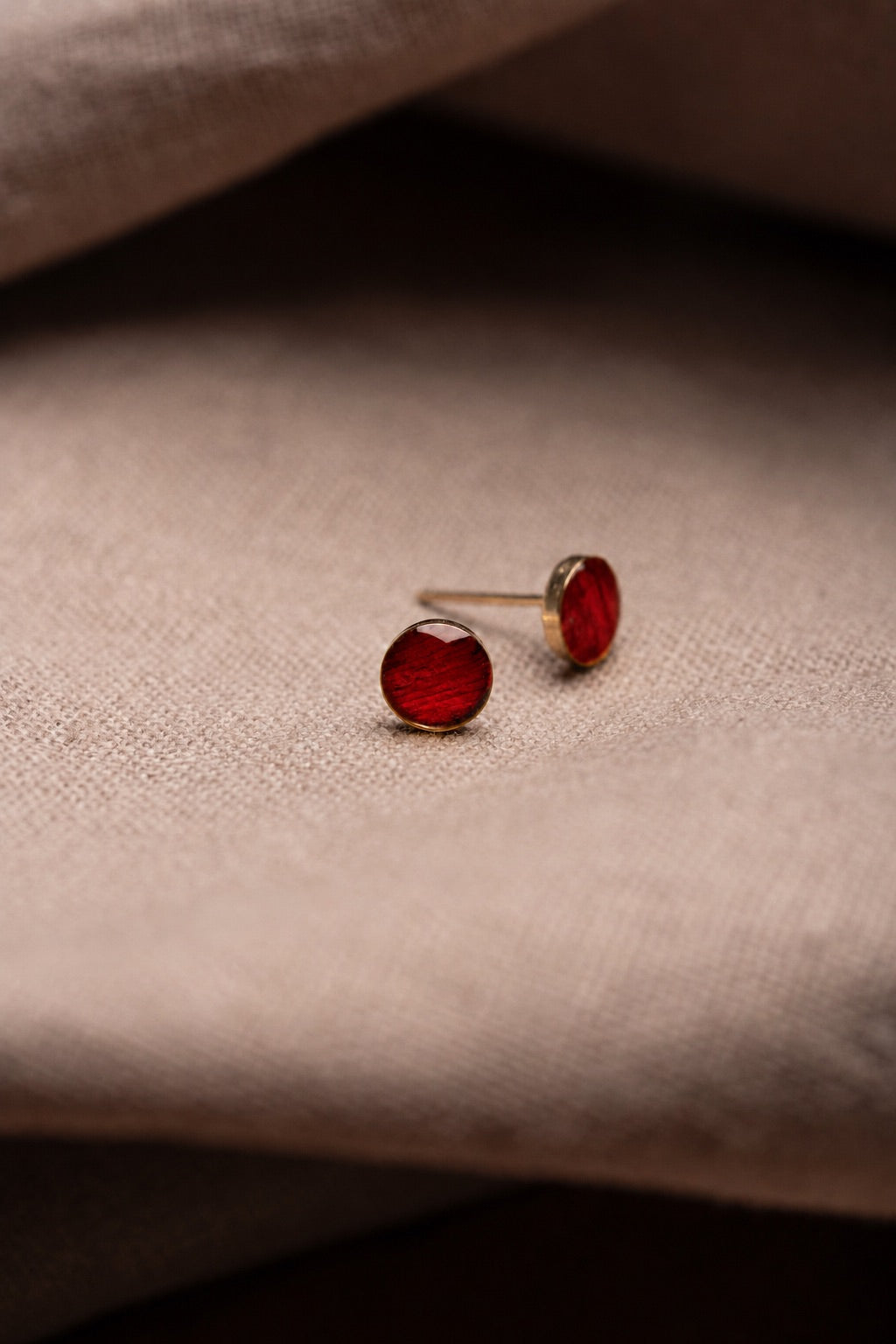 Tulip Stud Earrings Gold
