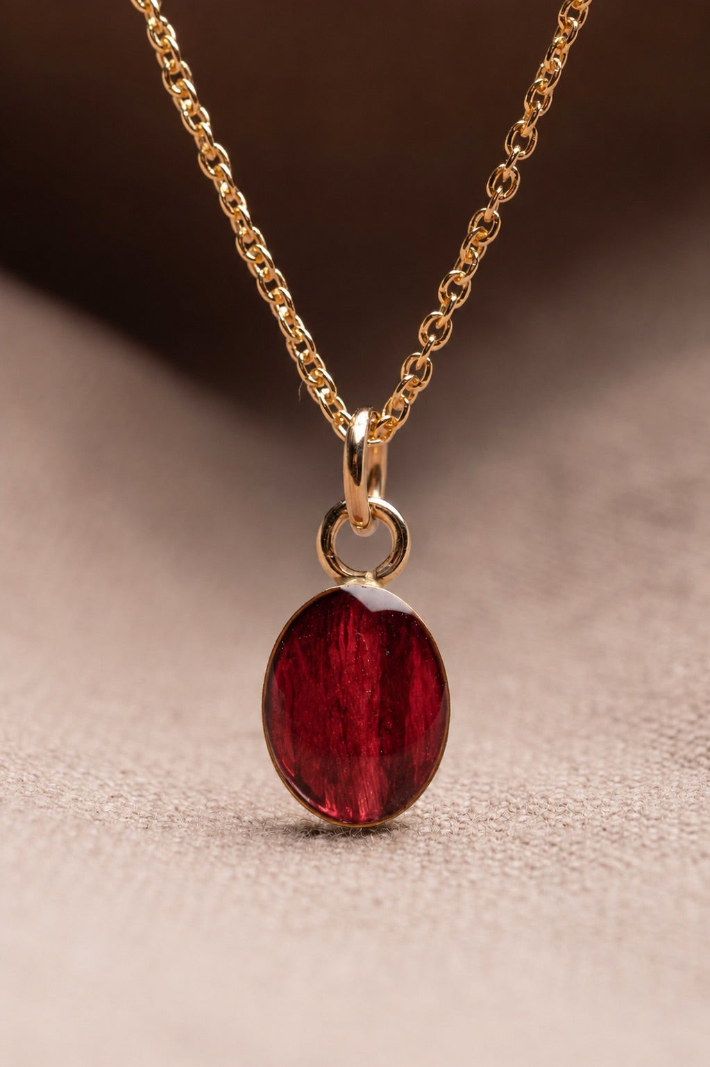 Tulip Oval Necklace Gold