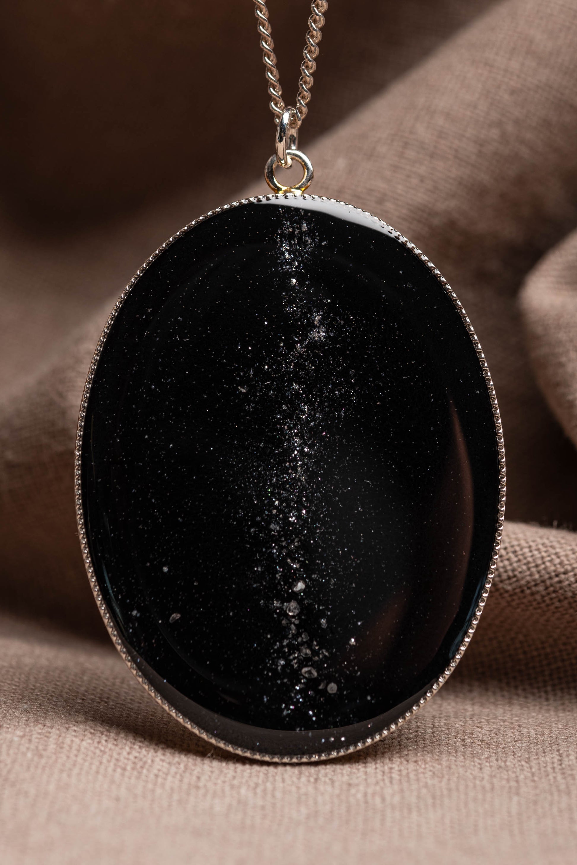 Rise Oval Necklace Silver