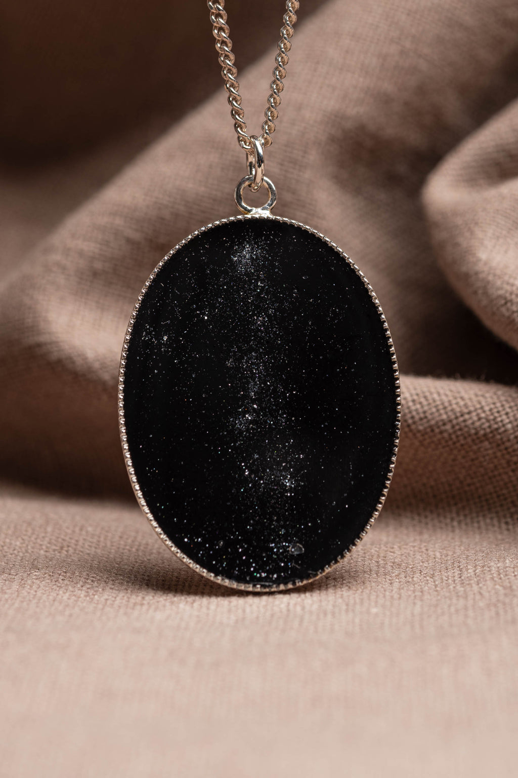 Rise Oval Necklace Silver