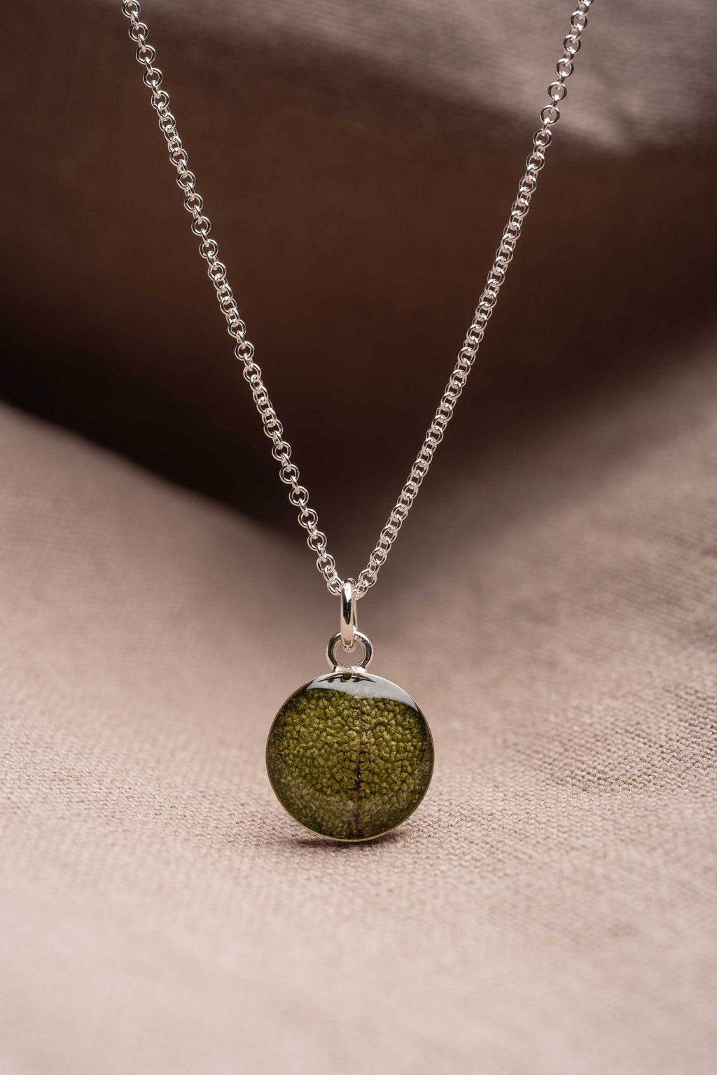Sage Round Necklace Silver