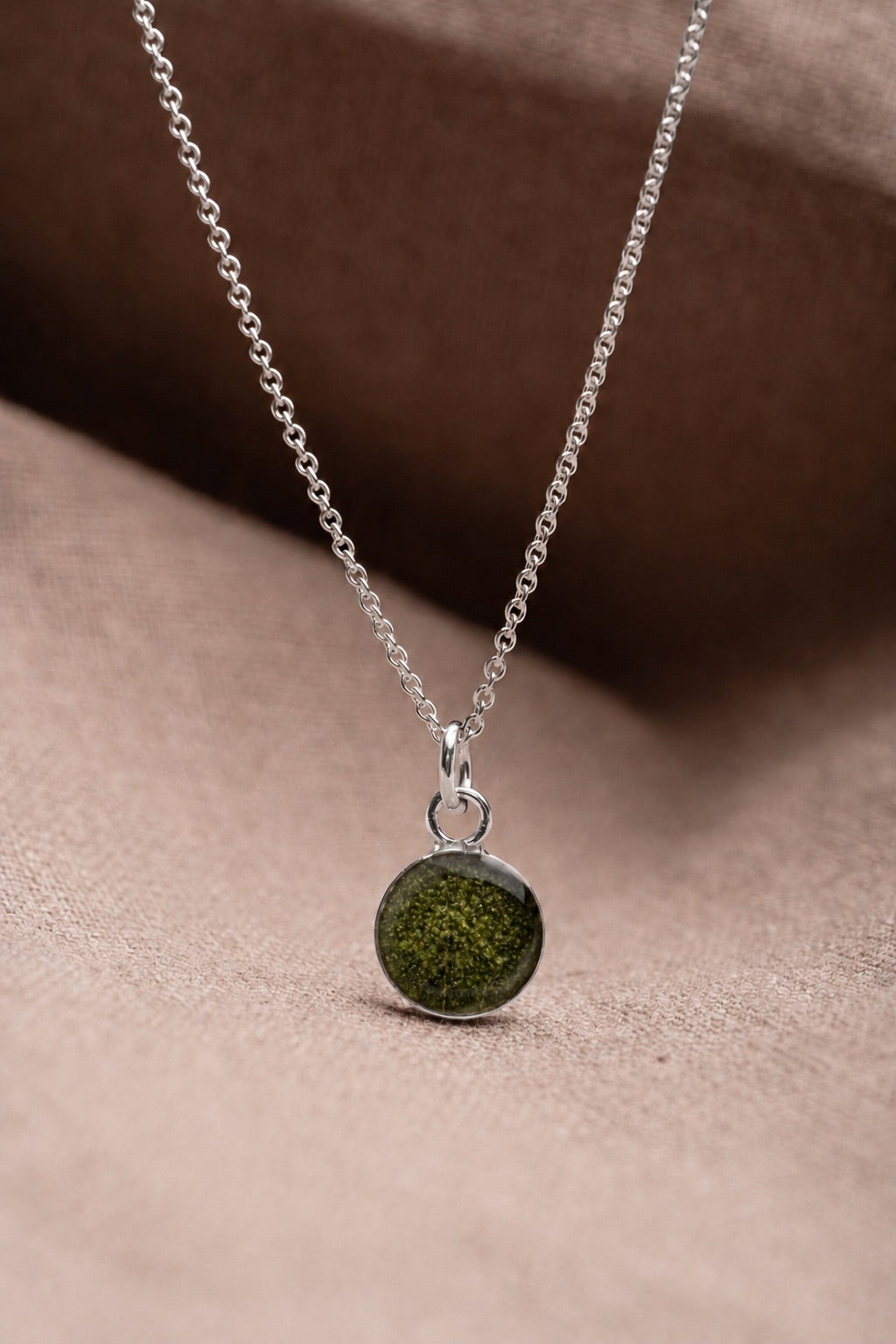 Sage Round Necklace Silver