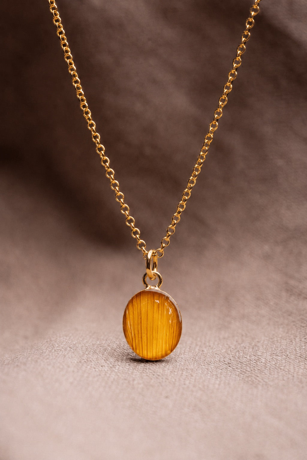 Sunflower Oval Necklace Gold
