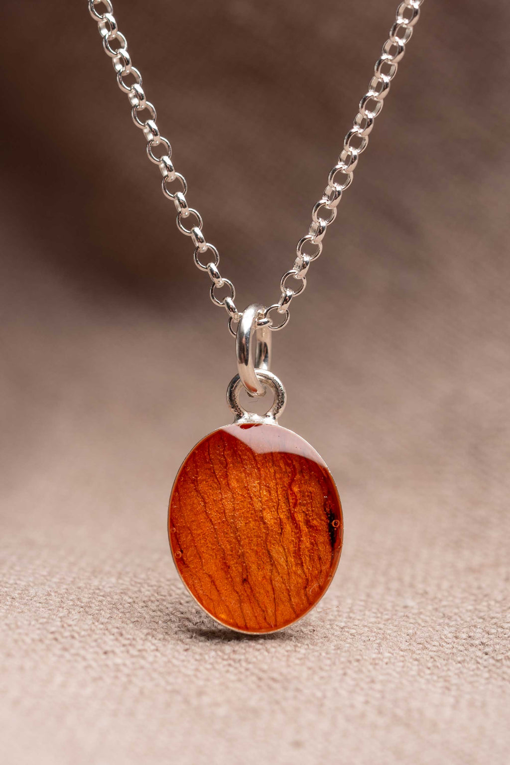 Tiger Lily Oval Necklace Silver