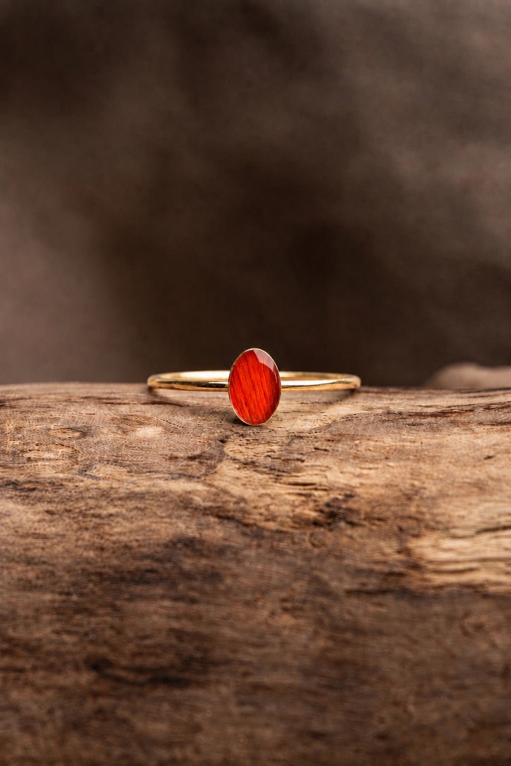Tiger Lily Oval Stacking Ring Gold